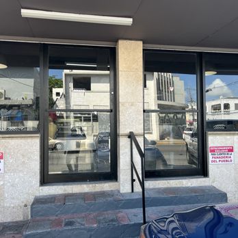 Panaderia Del Pueblo - Entrada - Bakeries Near Me - Las Piedras, Puerto Rico