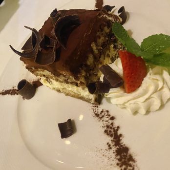 Il Fornaio - tiramisu - Italian Near Me - Manhattan Beach, California Il Fornaio - tiramisu - Italian Near Me - Manhattan Beach, California