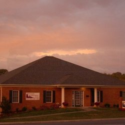Riverside Veterinary Clinic - Julie Magyar, DVM - Riverside Veterinary Clinic