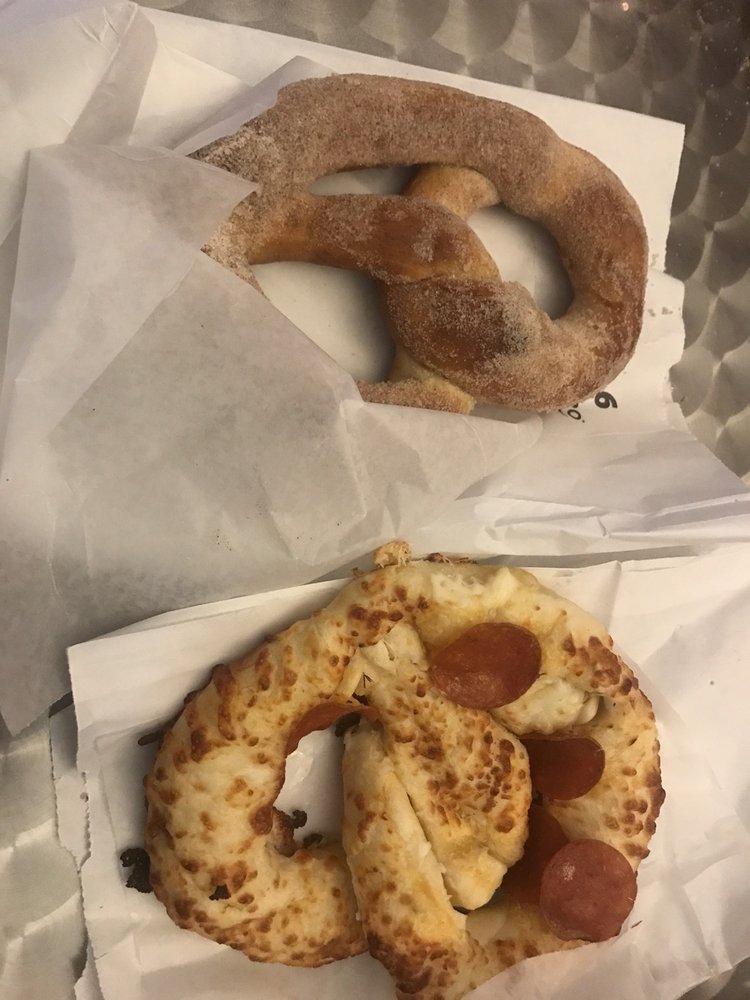 PRETZEL PLACE 10 Photos & 22 Reviews 661 E Shaw Ave, Fresno