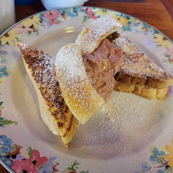SBs Lakeside Love Shack - Bannana peanut butter french toast - Breakfast & Brunch Near Me - Henrico, Virginia
