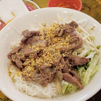 Thanh Huong Restaurant - Beef with vermicelli and vegetables. - Vietnamese Near Me - Jersey City, New Jersey Thanh Huong Restaurant - Beef with vermicelli and vegetables. - Vietnamese Near Me - Jersey City, New Jersey