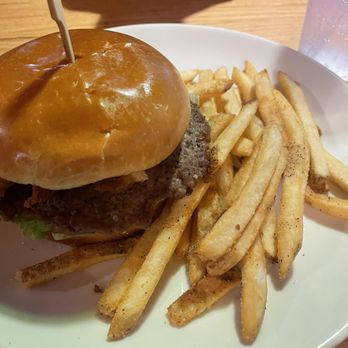 Applebee's Grill + Bar - Impossible Cheeseburger minus the cheese - American Near Me - Roseville, Michigan Applebee's Grill + Bar - Impossible Cheeseburger minus the cheese - American Near Me - Roseville, Michigan