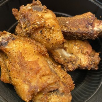 Railroad Bbq - Dry rub wings are all that and then some - Barbeque Near Me - Columbia, South Carolina Railroad Bbq - Dry rub wings are all that and then some - Barbeque Near Me - Columbia, South Carolina