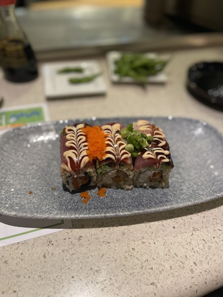 Mikuni Japanese Restaurant & Sushi Bar