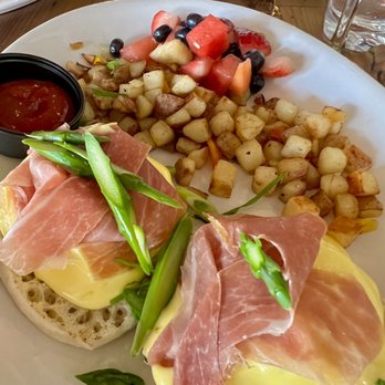 Skyline Kitchen & Vine - Eggs Benedict - New American Near Me - Reno, Nevada Skyline Kitchen & Vine - Eggs Benedict - New American Near Me - Reno, Nevada
