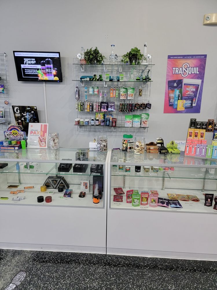 KURE CBD & VAPE Updated August 2024 13 Photos 2301 S I35 Service