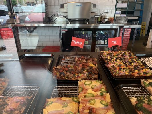 Pop Pizza by null