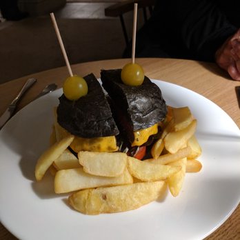 H10 Casa Mimosa - The black hamburger. This has to be one of the top 5 burgers I've ever had in my life. - Hotels Near Me - Barcelona, B H10 Casa Mimosa - The black hamburger. This has to be one of the top 5 burgers I've ever had in my life. - Hotels Near Me - Barcelona, B