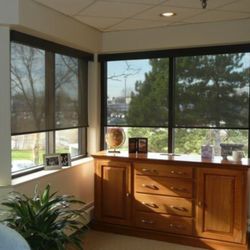 Blind Place - Motorized Interior Roller Screens