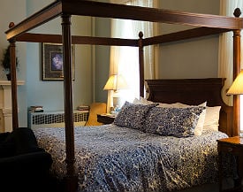 Bourbon Manor Bed & Breakfast Inn, a Bardstown Boutique Hotel by null