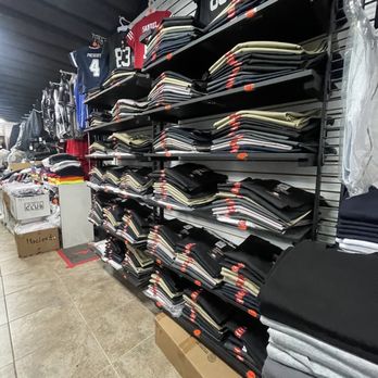 Hacienda Outlet - Dickies pants - Men's Clothing Near Me - La Puente, California Hacienda Outlet - Dickies pants - Men's Clothing Near Me - La Puente, California