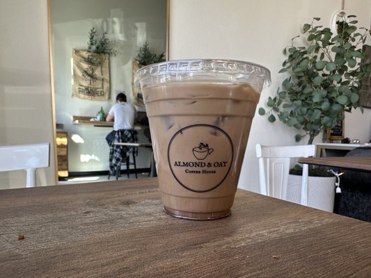 Almond & Oat Coffee Bar by null