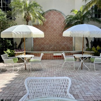 La Casa Hotel - Our tranquil little slice of heaven - Resorts Near Me - Fort Lauderdale, Florida La Casa Hotel - Our tranquil little slice of heaven - Resorts Near Me - Fort Lauderdale, Florida