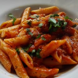 Amalfi Pizzeria - Penne Arrabiata