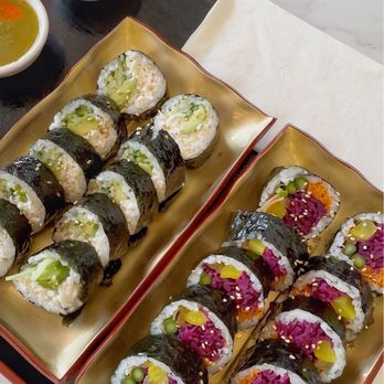 Maki Stand - Roll & Bento - California Kid's Maki Veggie Maki - Japanese Near Me - Redmond, Washington