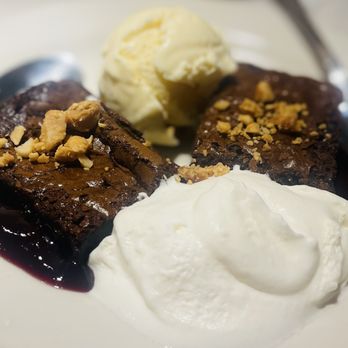 Bonefish Grill - Macadamia Nut Brownie - Seafood Near Me - Murfreesboro, Tennessee
