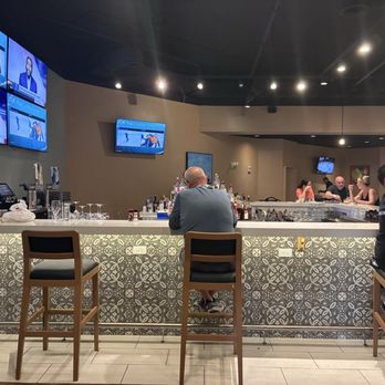 Laguna Restaurant & Bar - American Near Me - Orlando, Florida