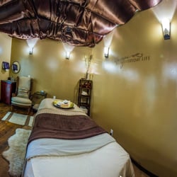 Winsomme Salon - Massage therapy available. Easy online booking available, www.sandyx.massagetherapy.com/hours-and-scheduling