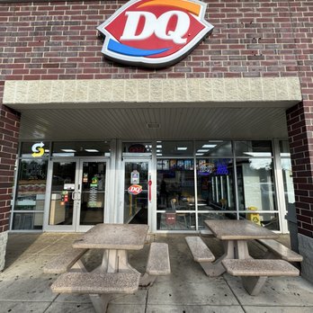Dairy Queen Ltd Brazier - Outside - Ice Cream & Frozen Yogurt Near Me - Streamwood, Illinois Dairy Queen Ltd Brazier - Outside - Ice Cream & Frozen Yogurt Near Me - Streamwood, Illinois