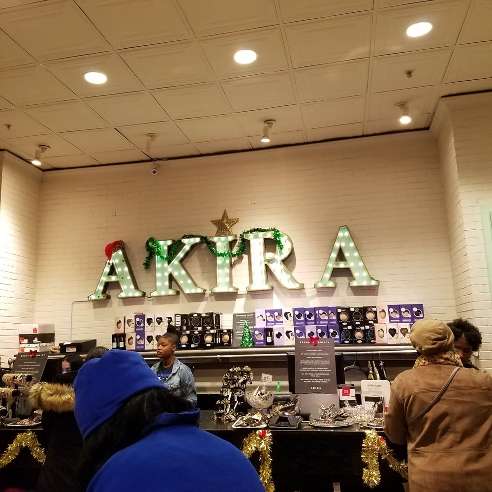 AKIRA - Women's Clothing Near Me - Orland Park, Illinois