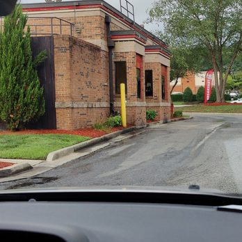Wendy's - Drive thru - Burgers Near Me - Glen Allen, Virginia