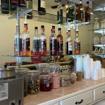 Buds Ice Cream - Behind the bar - Ice Cream & Frozen Yogurt Near Me - Truckee, California Buds Ice Cream - Behind the bar - Ice Cream & Frozen Yogurt Near Me - Truckee, California