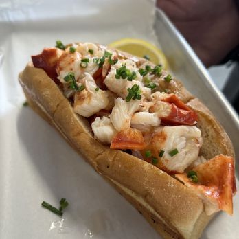 Trucks and Taps - Food Trucks Near Me - Omaha, Nebraska
