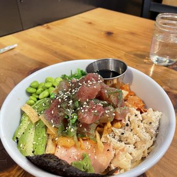 The Pub at Donner Lake - Island style poke - American Near Me - Truckee, California