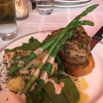 LaBinnah Bistro - Petite Lamb Chop - Mediterranean Near Me - Hannibal, Missouri