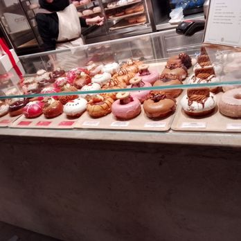 Time Out Market - Crush Donuts - Public Markets Near Me - Lisbon, 11 Time Out Market - Crush Donuts - Public Markets Near Me - Lisbon, 11