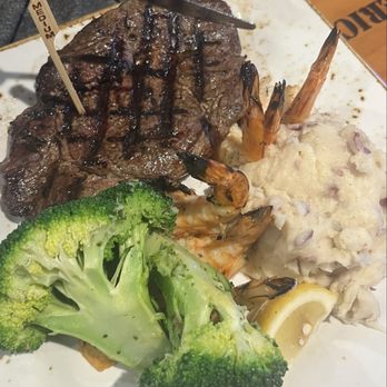 Bubba Gump Shrimp - forrest's rib eye and shrimp - Seafood Near Me - Monterey, California