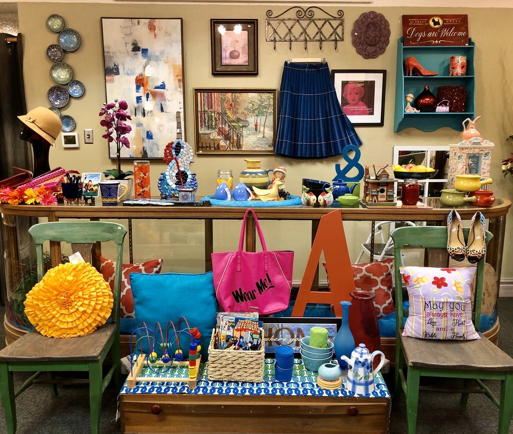 THE OLDE LIGHTHOUSE SHOPPE 12 Photos 15 S Front St, Yakima