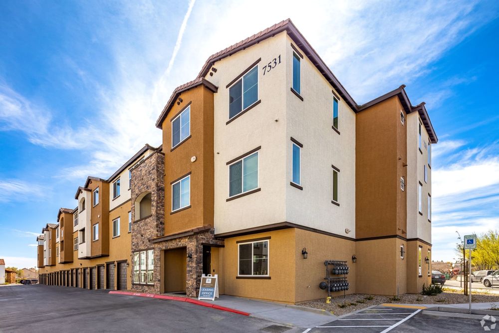 BROWNSTONE APARTMENTS Updated September 2024 16 Photos & 16 Reviews