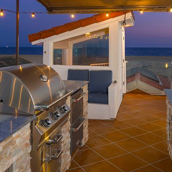 Jones Custom Builders - Roof deck - General Contractors Near Me