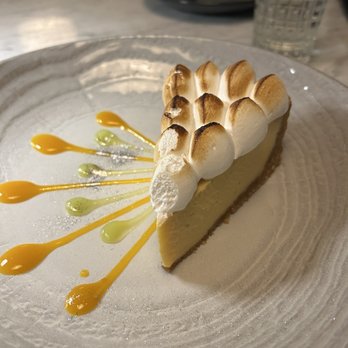 Driftlight Steakhouse - Key Lime pie - Steakhouses Near Me - Tampa, Florida Driftlight Steakhouse - Key Lime pie - Steakhouses Near Me - Tampa, Florida
