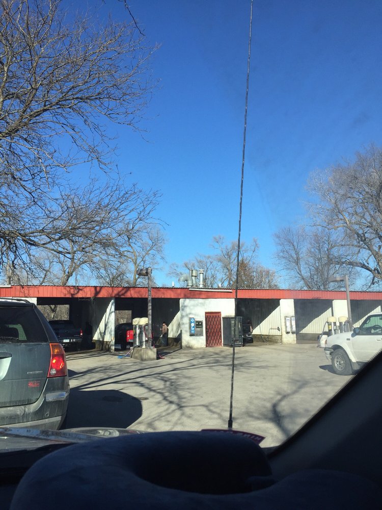 CHAMP POWER WASH Updated May 2024 2640 E University Ave, Des Moines