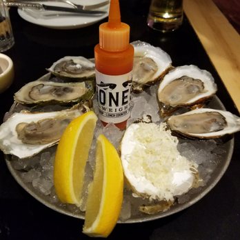 Honest Weight - oysters on the half shell - Seafood Near Me - Toronto, Ontario Honest Weight - oysters on the half shell - Seafood Near Me - Toronto, Ontario