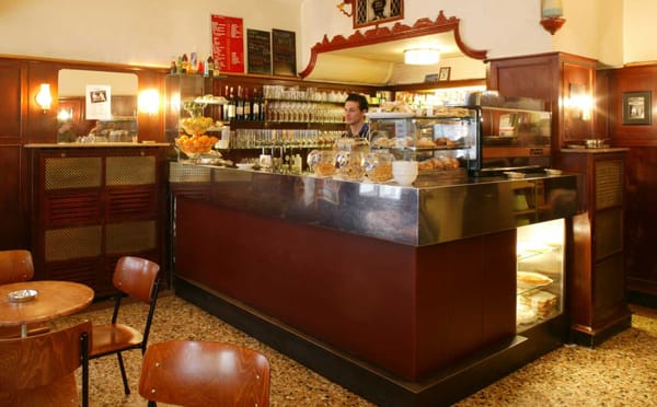 Bar Centrale by null