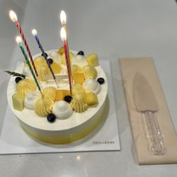 Tous Les Jours - Mango Mouse Cake