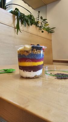 Moberi - Acai Bowls & Smoothies by null