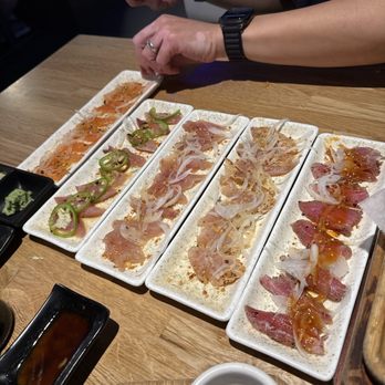 Aikan Sushi & Ramen - Sashimi - Sushi Bars Near Me - Burbank, California