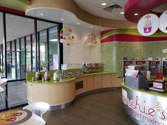 MENCHIE’S FROZEN YOGURT - Updated March 2026 - 47 Photos & 69 Reviews ...