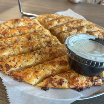 Mountain Mike's Pizza - Garlic Bread with Cheese - Chicken Wings Near Me - Las Vegas, Nevada Mountain Mike's Pizza - Garlic Bread with Cheese - Chicken Wings Near Me - Las Vegas, Nevada
