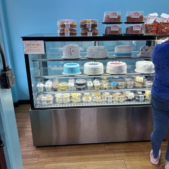 THE FAMILY CAKE BAKERY AND CAFETERIA - Updated September