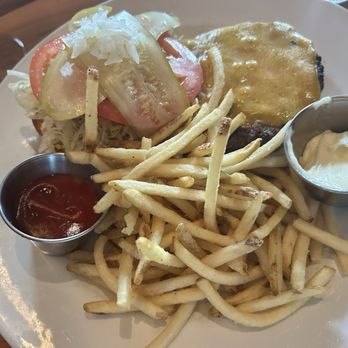 Remington's - American Cheeseburger - American Near Me - Chicago, Illinois