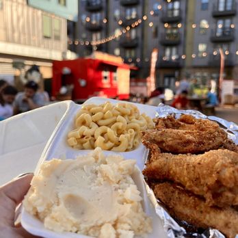 Big Mama’s Kitchen - Buttermilk Fried Chicken, Macaroni and Cheese, Mashed Potatoes - Chicken Wings Near Me - Austin, Texas