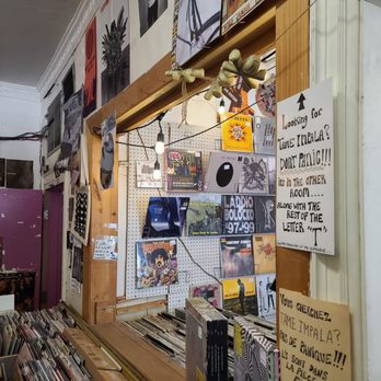 Cheap Thrills - Bookstores Near Me - Montreal, Quebec Cheap Thrills - Bookstores Near Me - Montreal, Quebec