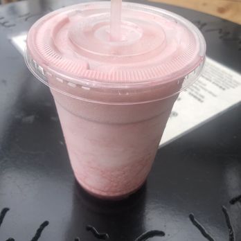 Max's Taphouse - Boysenberry frozen spiked slushy - American Near Me - Baltimore, Maryland