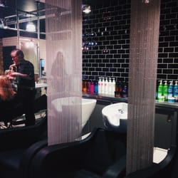 Harris Gibbs Hair Shop - Hair washing area